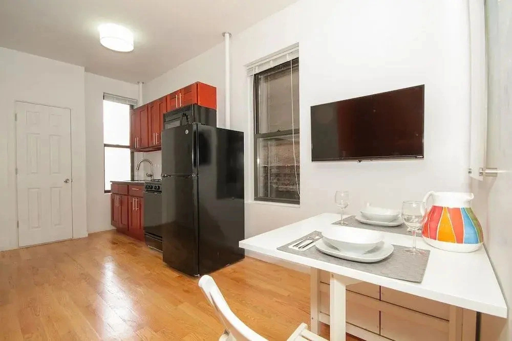 East Village 2 Bedroom Apartment - RNU 65220
