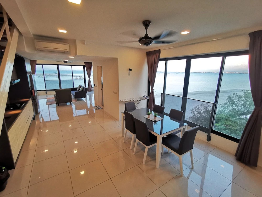 Family Suite Sunrise Gurney Penang