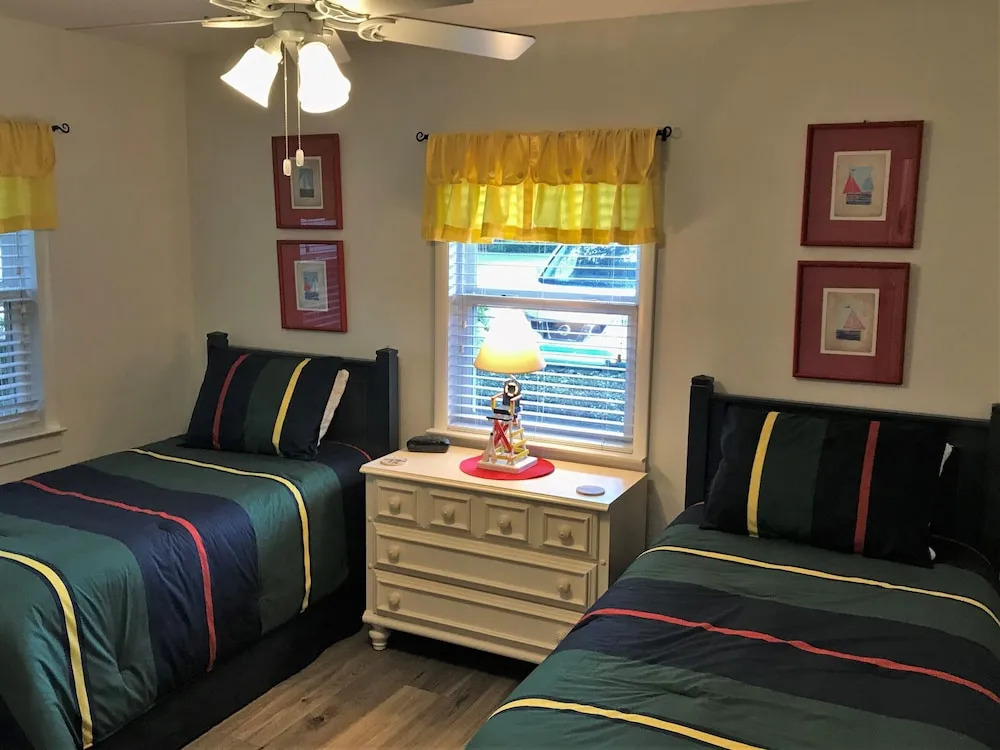 Barnhill B Duplex by Jekyll Realty