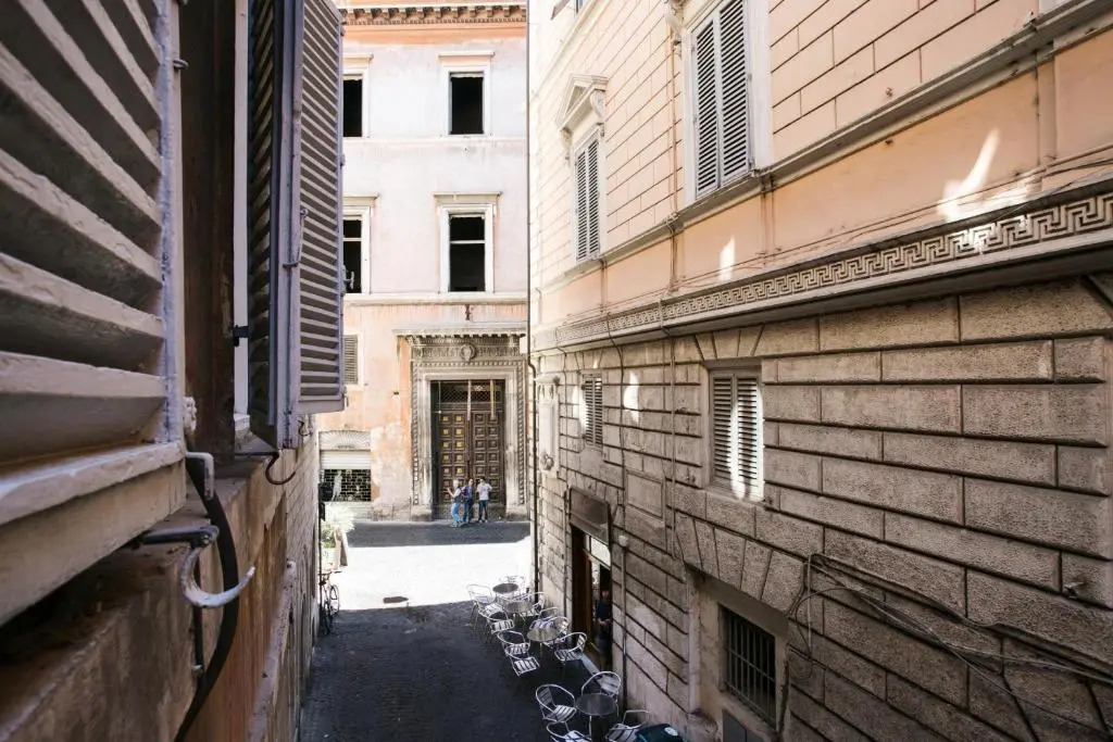 Vicolo Vecchio 59
