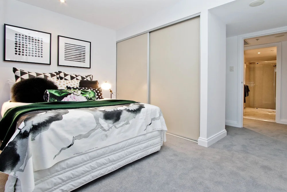 Absolute Sydney Harbour Front Luxury With Parking