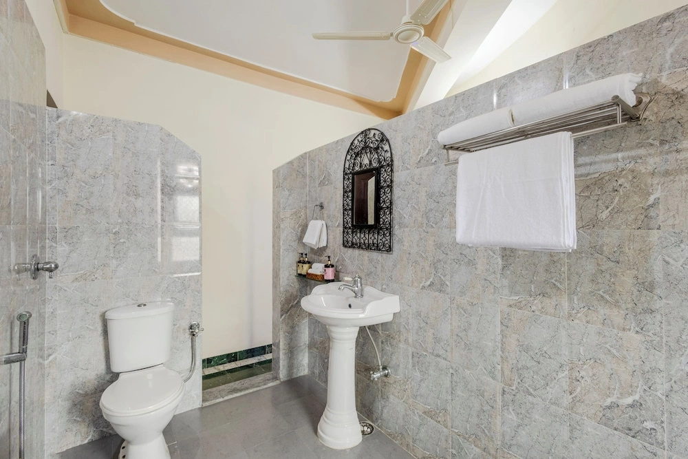 Alaya Stays Abhimanyu Mansion Topaz 2BHk