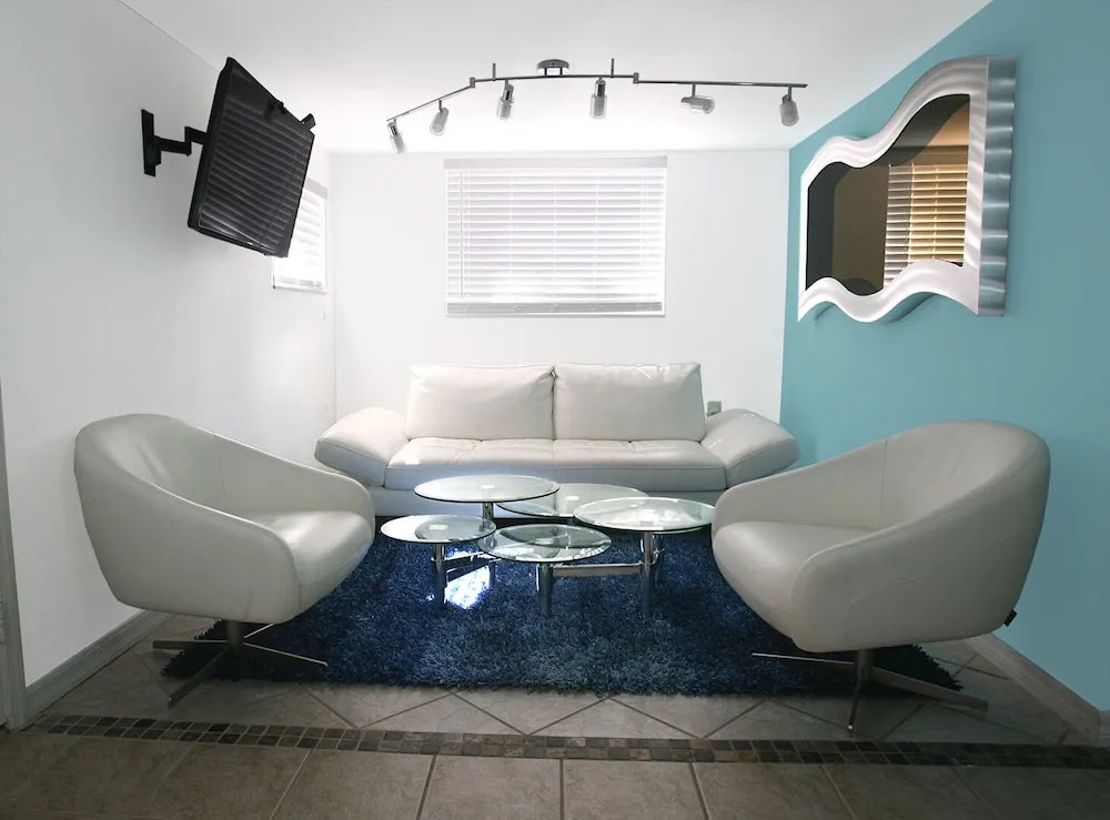 Flamingo Estate #1 - Three Bedroom Apartment