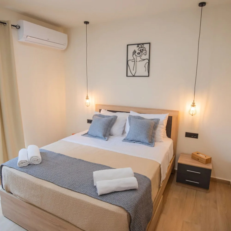 Calliopes Rhodes City Comfort