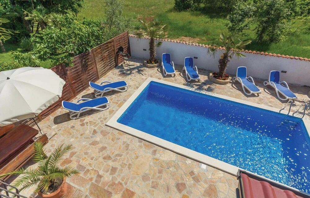 Stunning Home in Labin With Wifi and 5 Bedrooms
