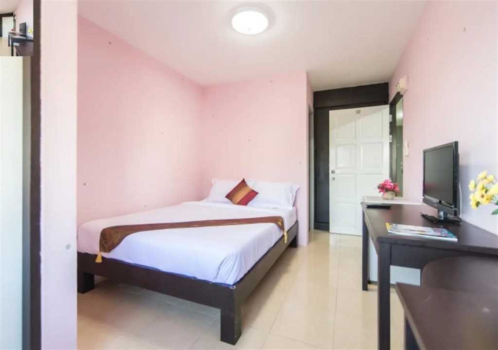 Full stop. Hostel