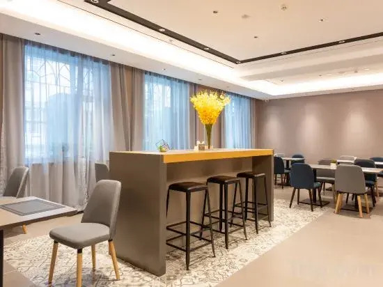 Cheermay Hotel (Changchun Peoples Square & Manchurian Palace Museum Branch