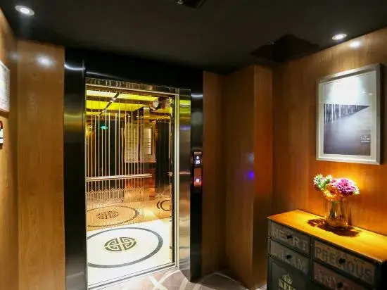 Mucheng Hotel (Xi'an Zhangba North Road Subway Station High-Tech Development Zone Branch)