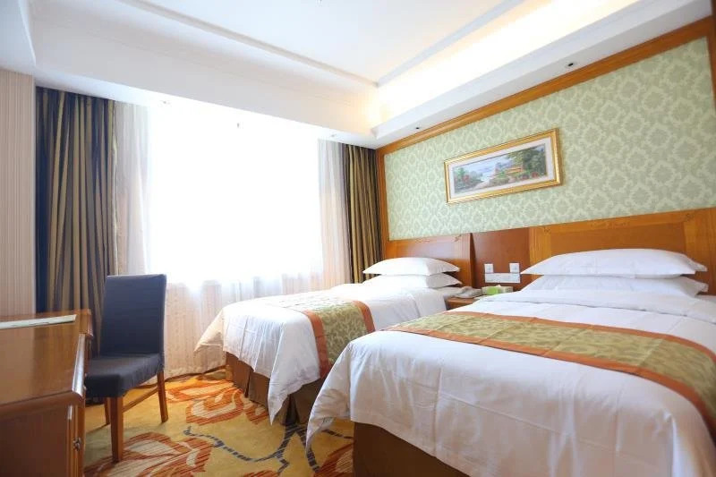 Vienna Hotel Shandong Yantao Golden Beach Taishan Road