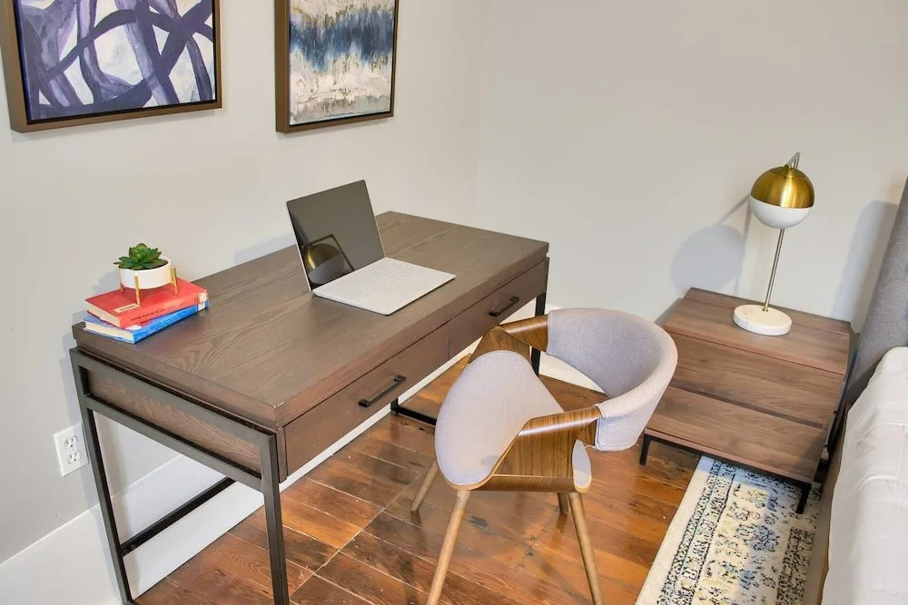 2br/2ba Shotgun Home in Lower Garden by Domio