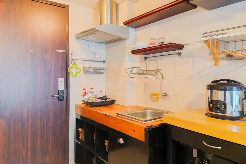 Best Deal And Restful Studio At Serpong Greenview Apartment