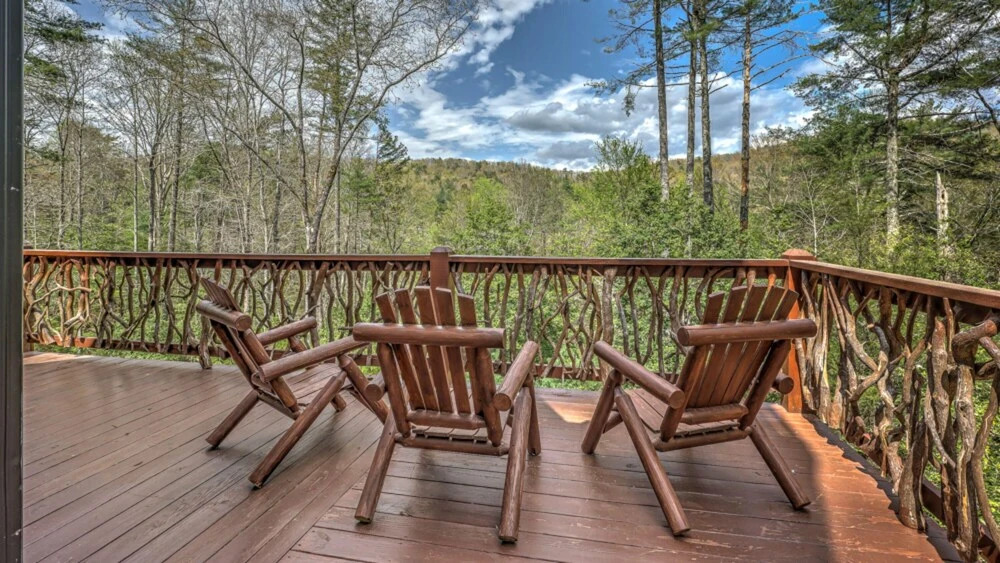 Aska Pines by Escape to Blue Ridge