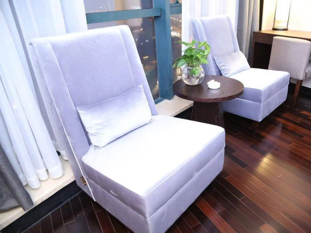 Yiwu Orange Boutique Hotel