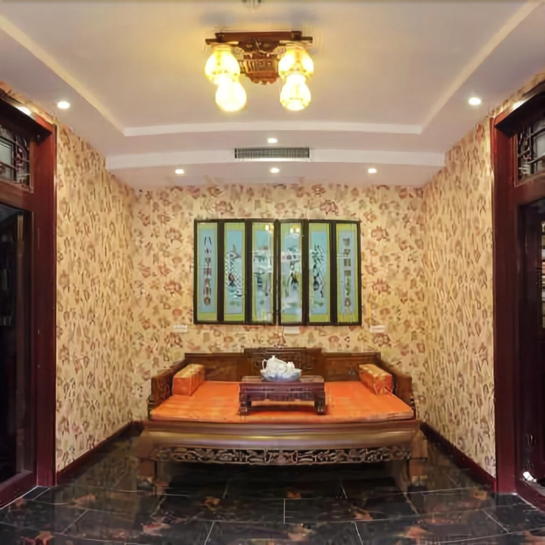 Honghu Inn