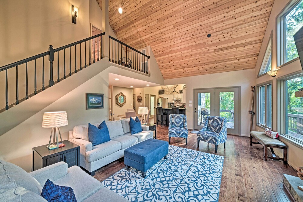 Wintergreen Resort Home w/ Deck!