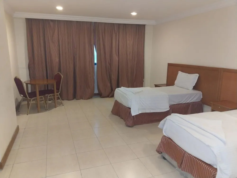 Orooq Al Thahab Al Makkiah Hotel