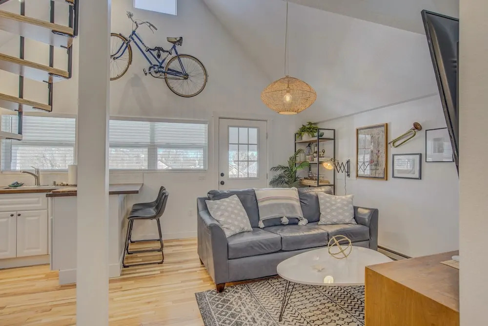1BR Downtown Balcony-perfectwalk to Restaurants
