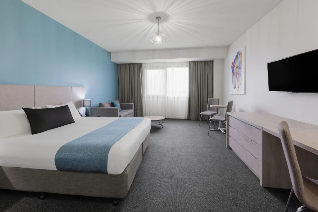 Mantra Melbourne Melton