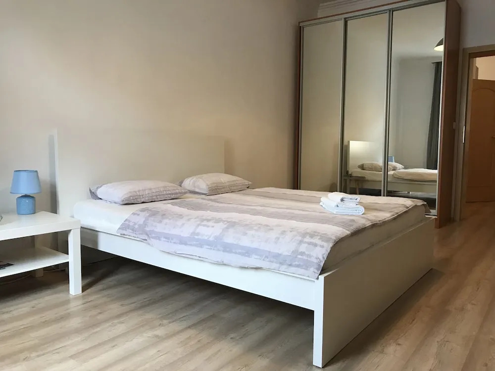Slavojova ApartMeet