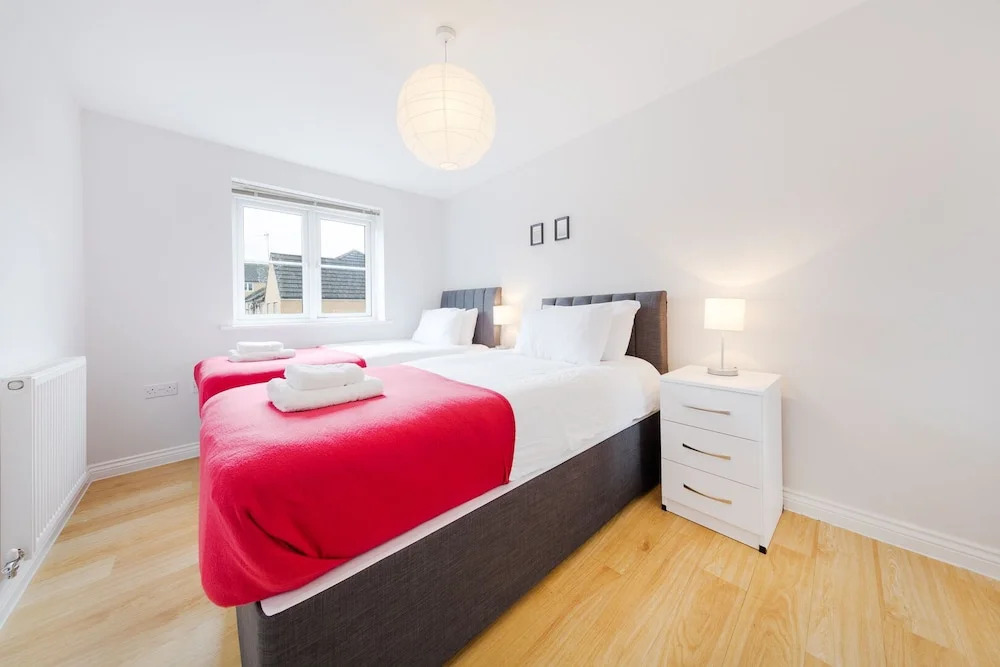 Bristol Apartment with Parking