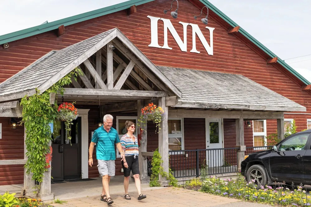 Bras dOr Lakes Inn