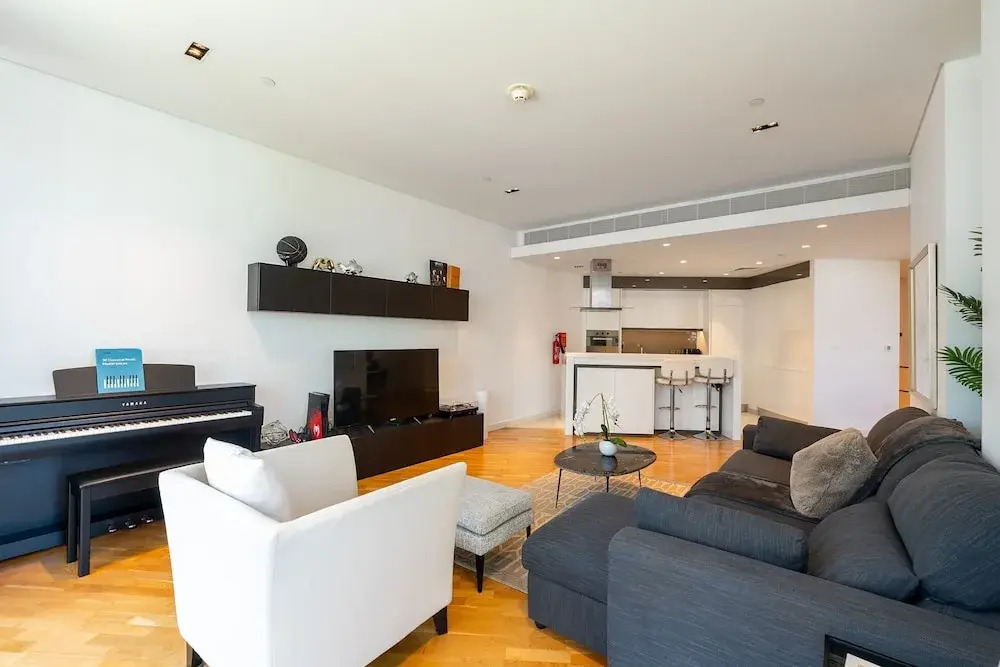 Modern Bluewaters 1BR w Relaxing Balcony View
