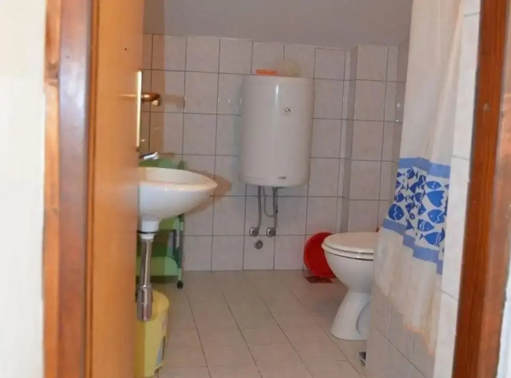 Lora Apartments Gradac