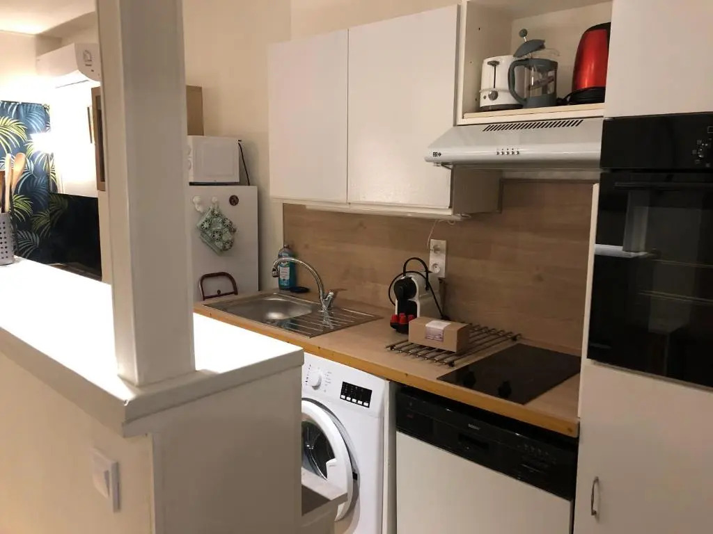 Nice studio with garden and parking - Near beach