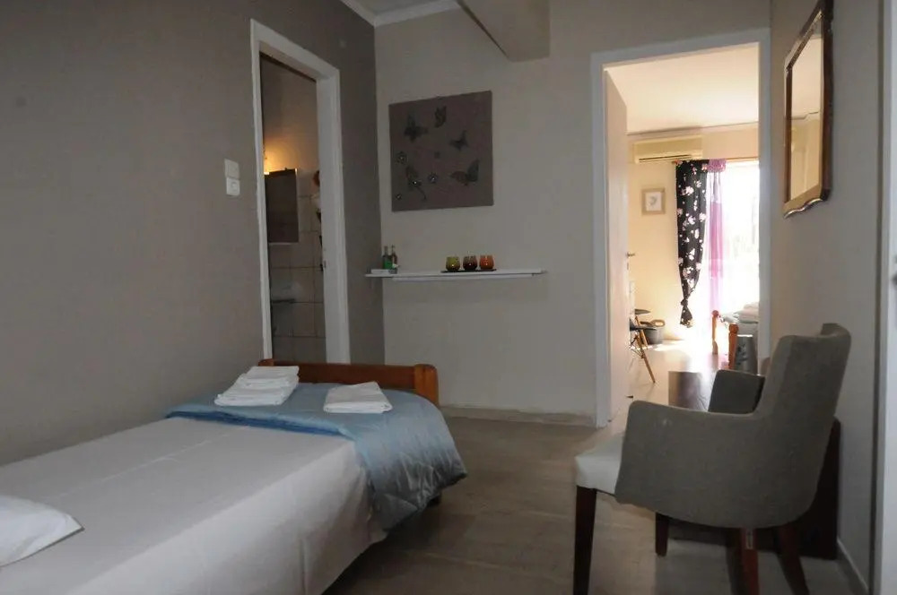 Kinetta Apartments