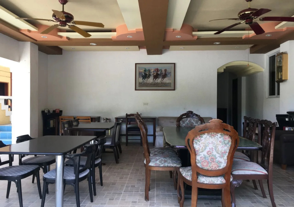 Cecilia's Comfort Inn
