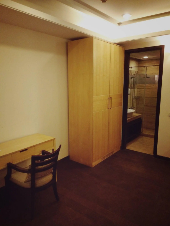 Stately Suites NH 8