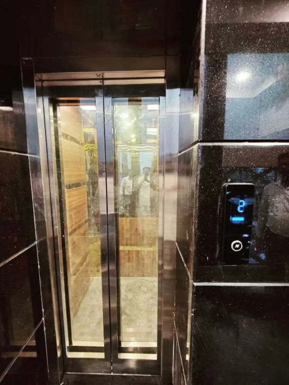 Hotel Royal Vrindavan