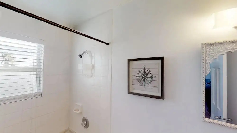 3 1st Street- Sea View - 6 Br Home
