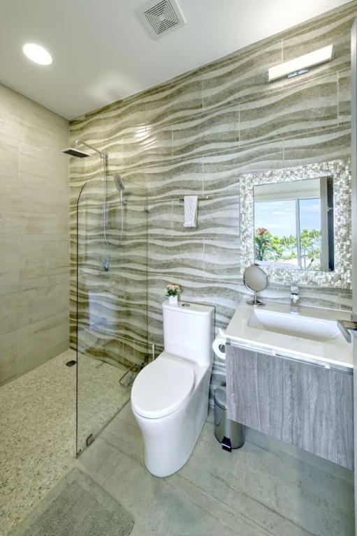 Sunset Blvd 404 2 Bedroom Condo