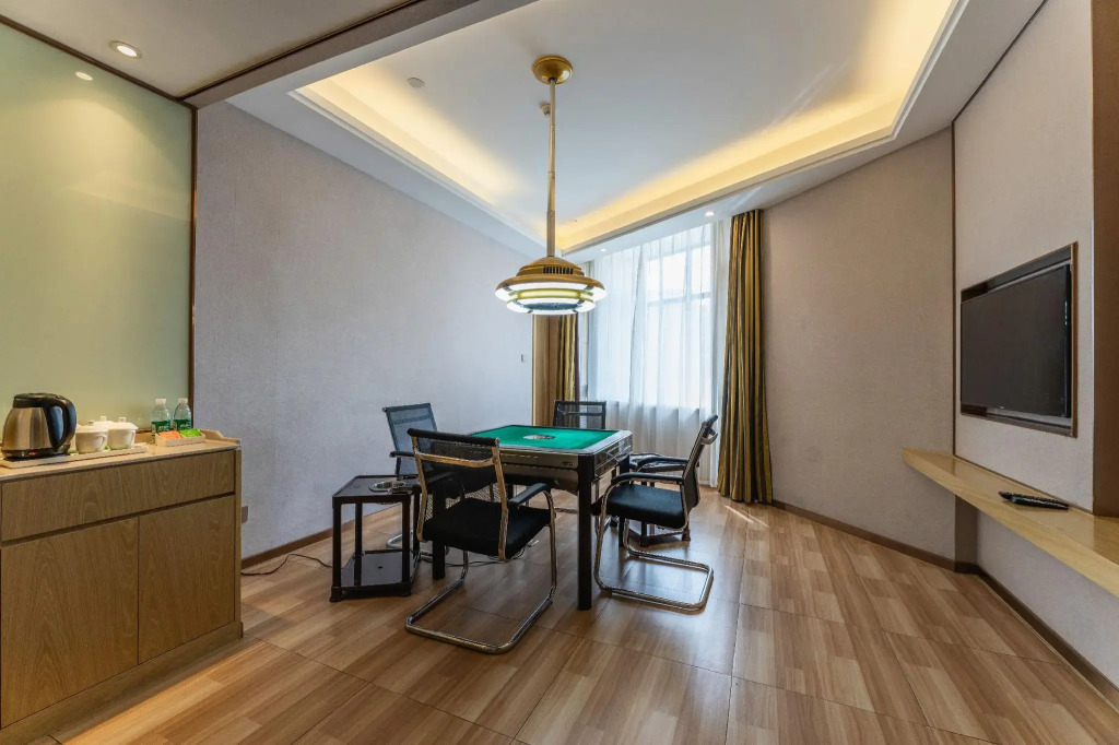 Vienna International Hotel (Nanchang BayiSquare Shangshagou Station))