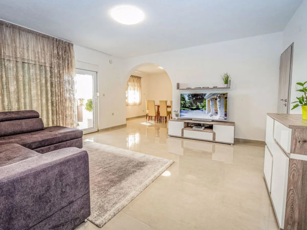 Holiday Home Villa Laura by Interhome