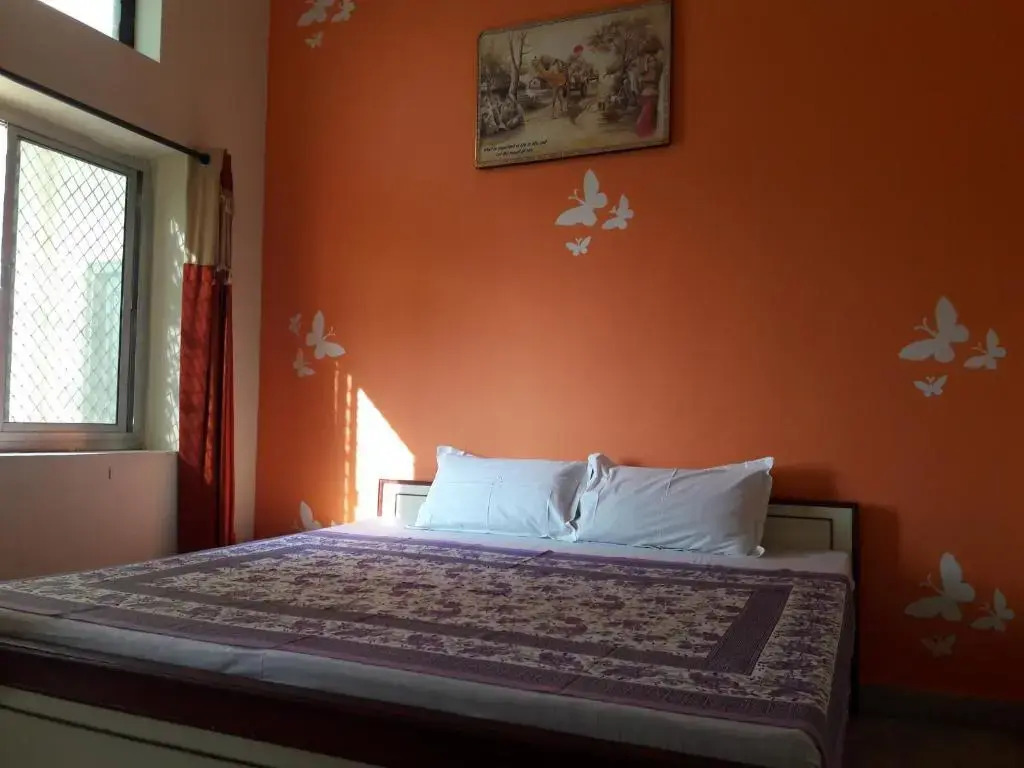 Keshav Palace