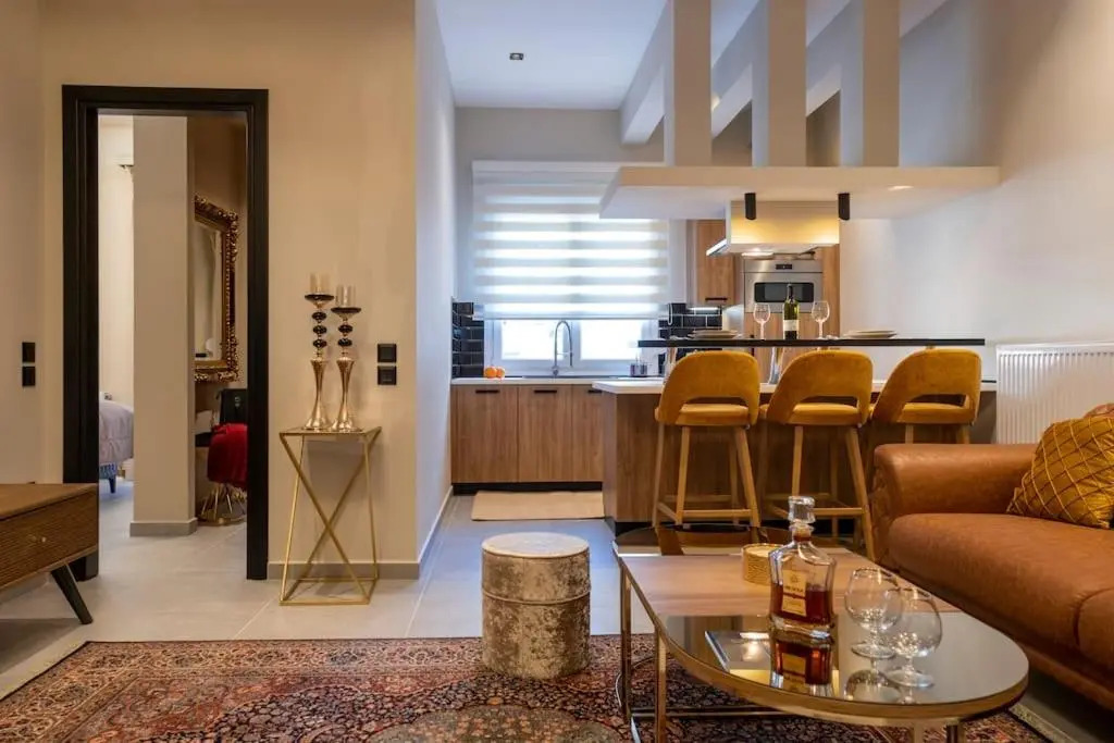 Maison De Luxx A8 Central