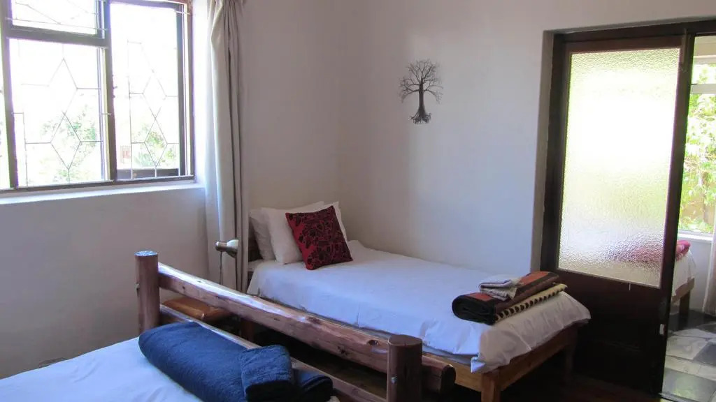Green Elephant Backpackers