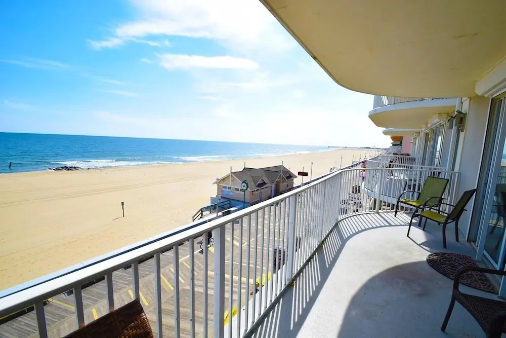 Ocean's Edge 403 3 Bedroom Condo by RedAwning