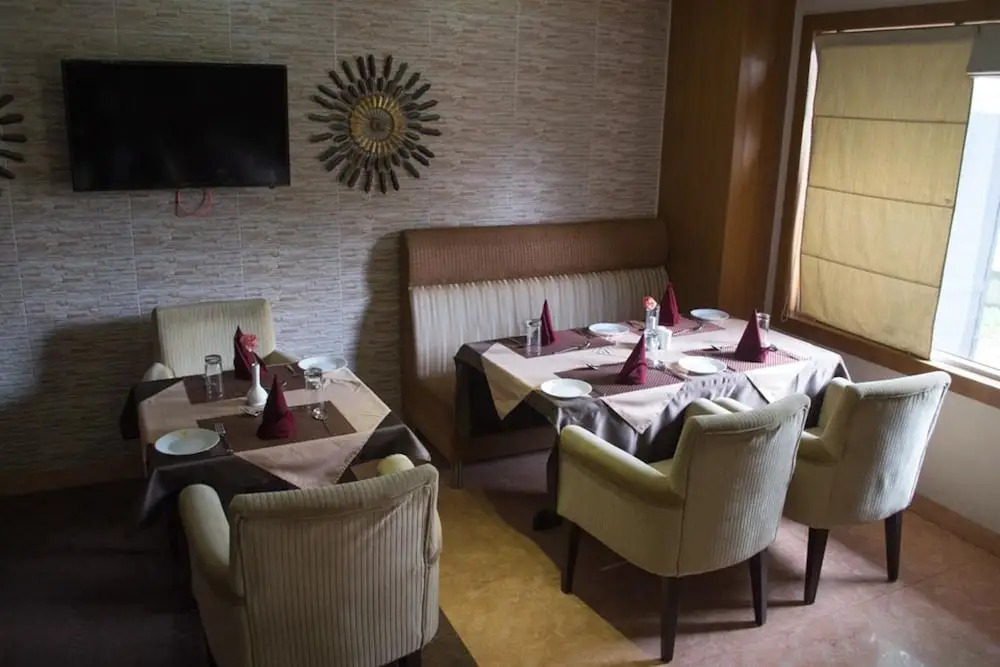 Oyo Premium Vani Vihar