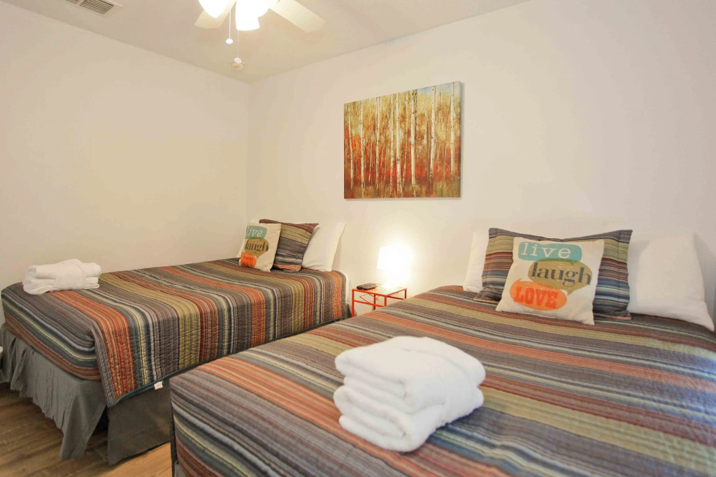 Pet Friendly 4 Bedroom Townhome in Bella Vida , Kissimmee, US