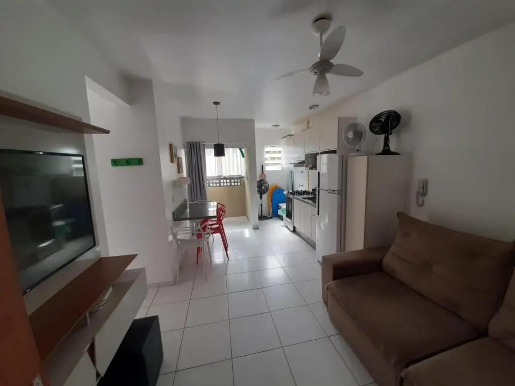 APTO PERTINHO DA PRAIA - Lindo e Equipado! Internet 400mb e 3 Tvs - Completo!