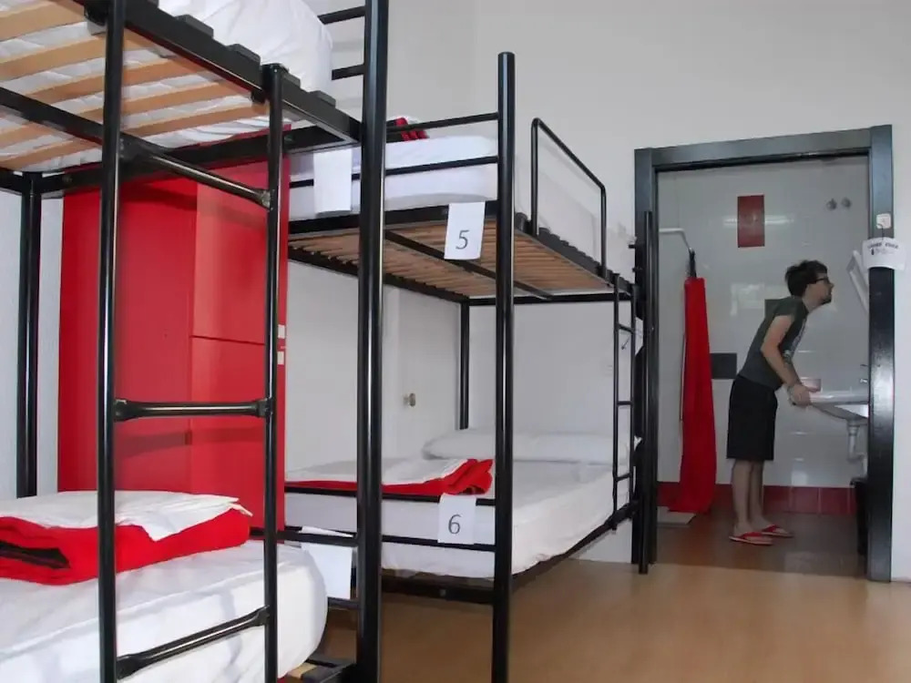 Bilbao Akelarre Hostel