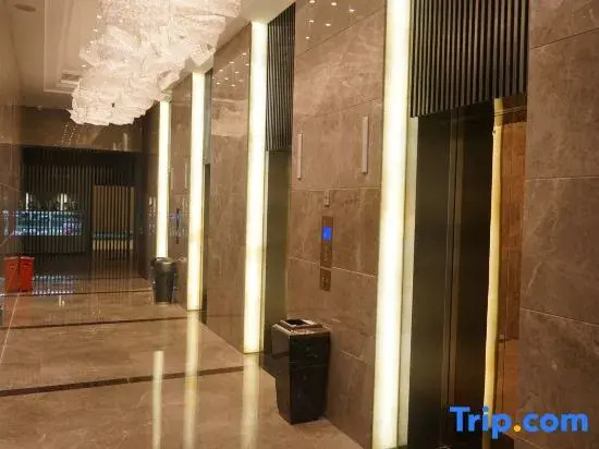 Yuanbao Shan Hotel