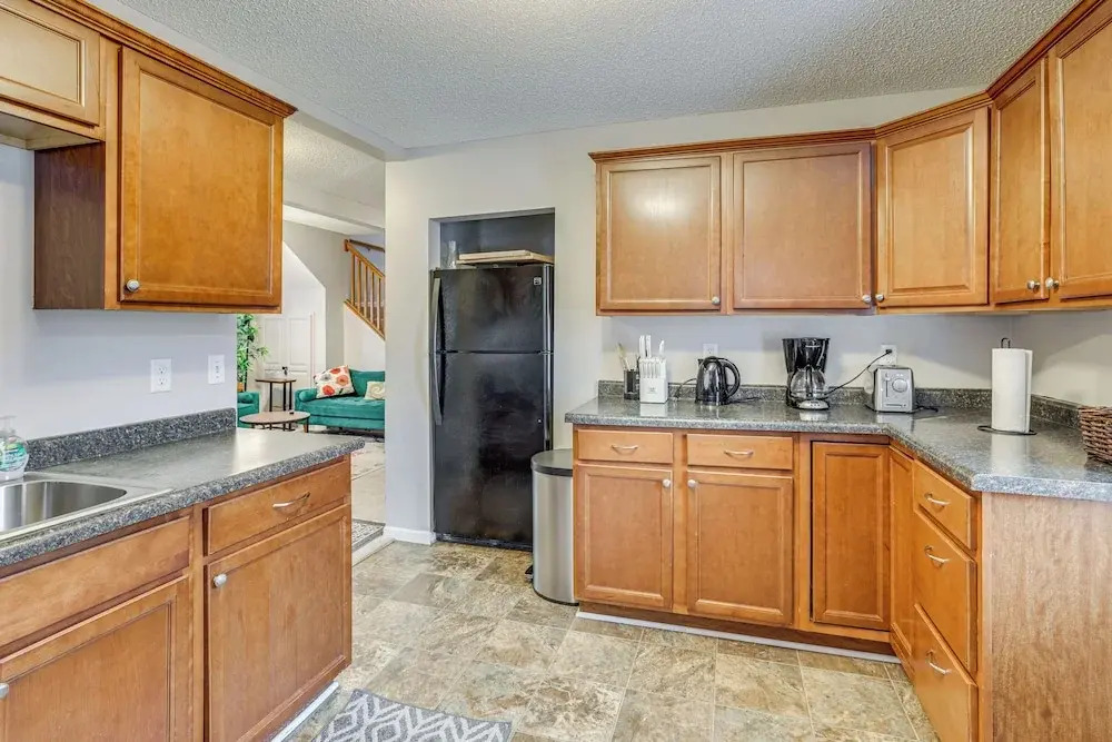 Central Duplex Townhome Close to Twin Cities