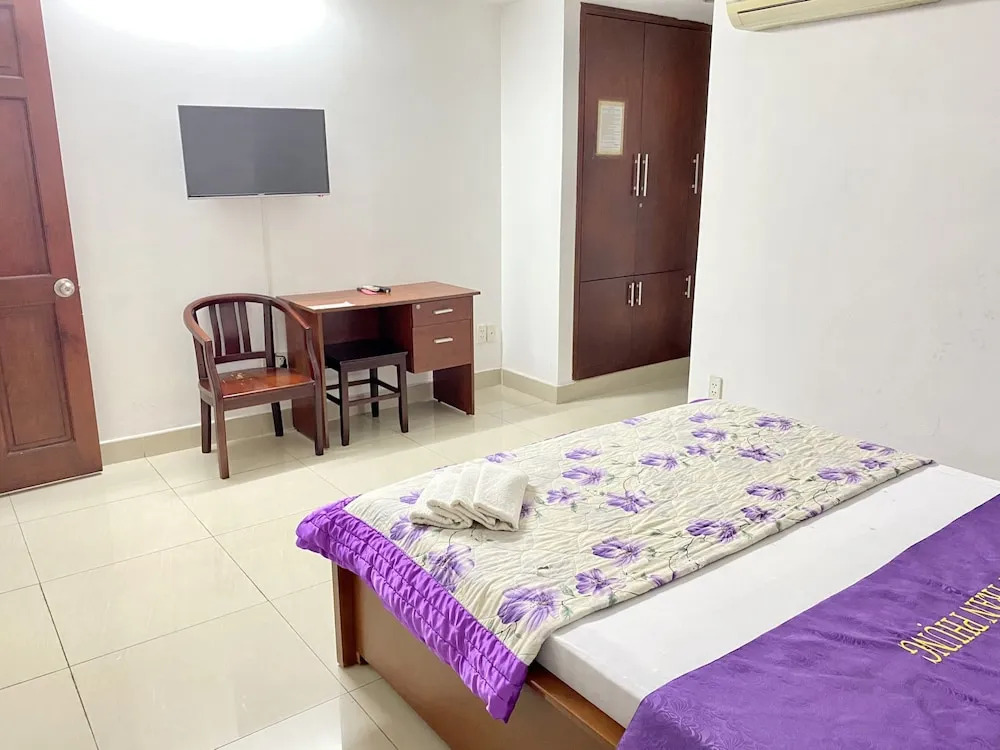 TRAN PHUNG HOTEL