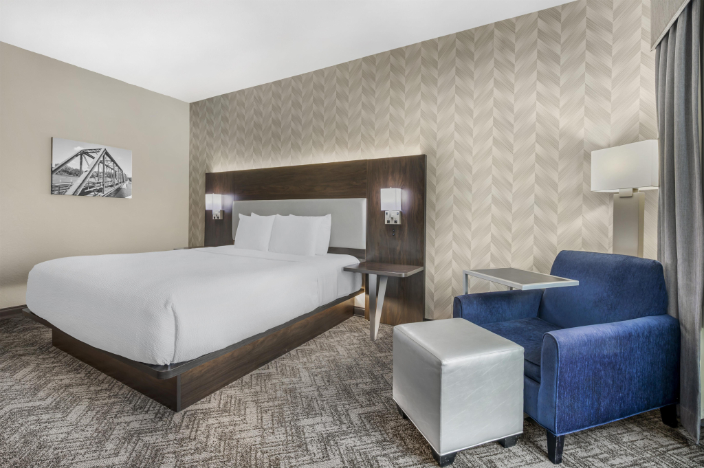 Best Western Plus Parkside Inn & Suites