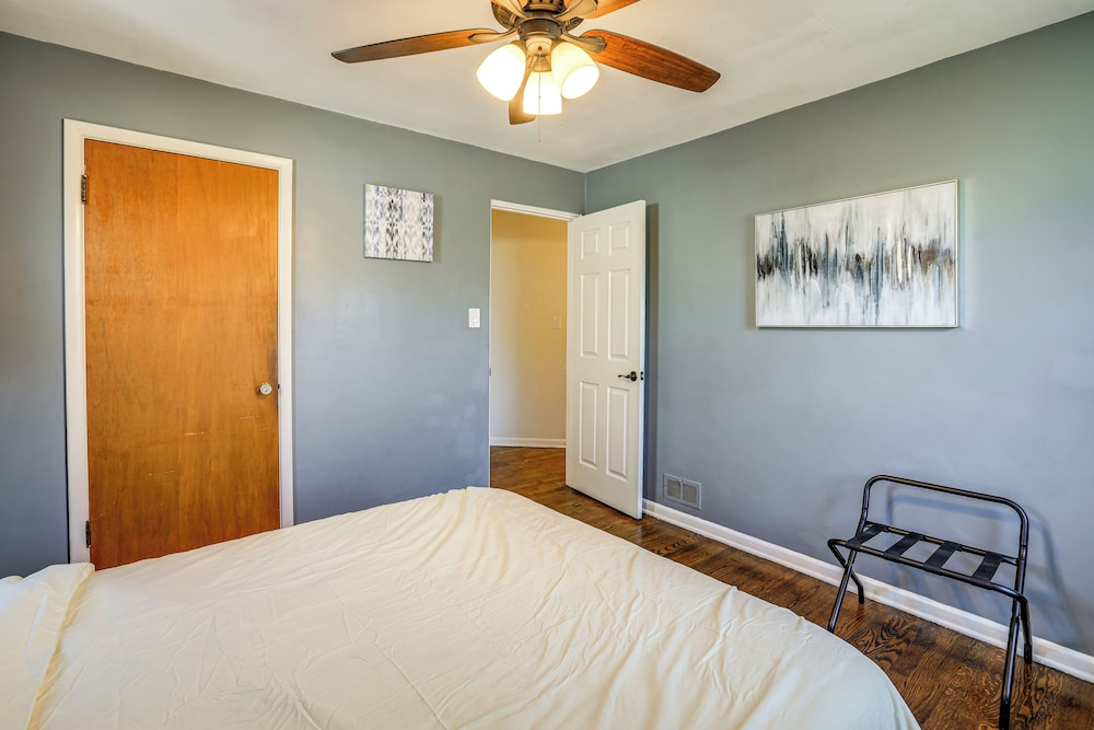 Explore the Front Range! Lakewood Home w/ Yard