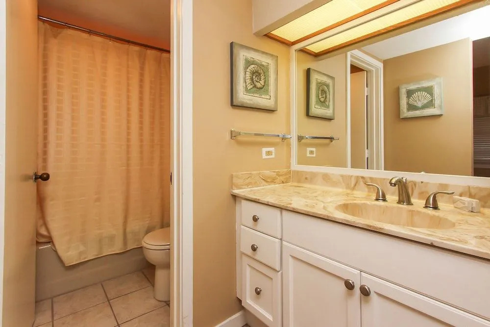 7148 Harbourside II 2 Bedrooms 2 Bathrooms Villa